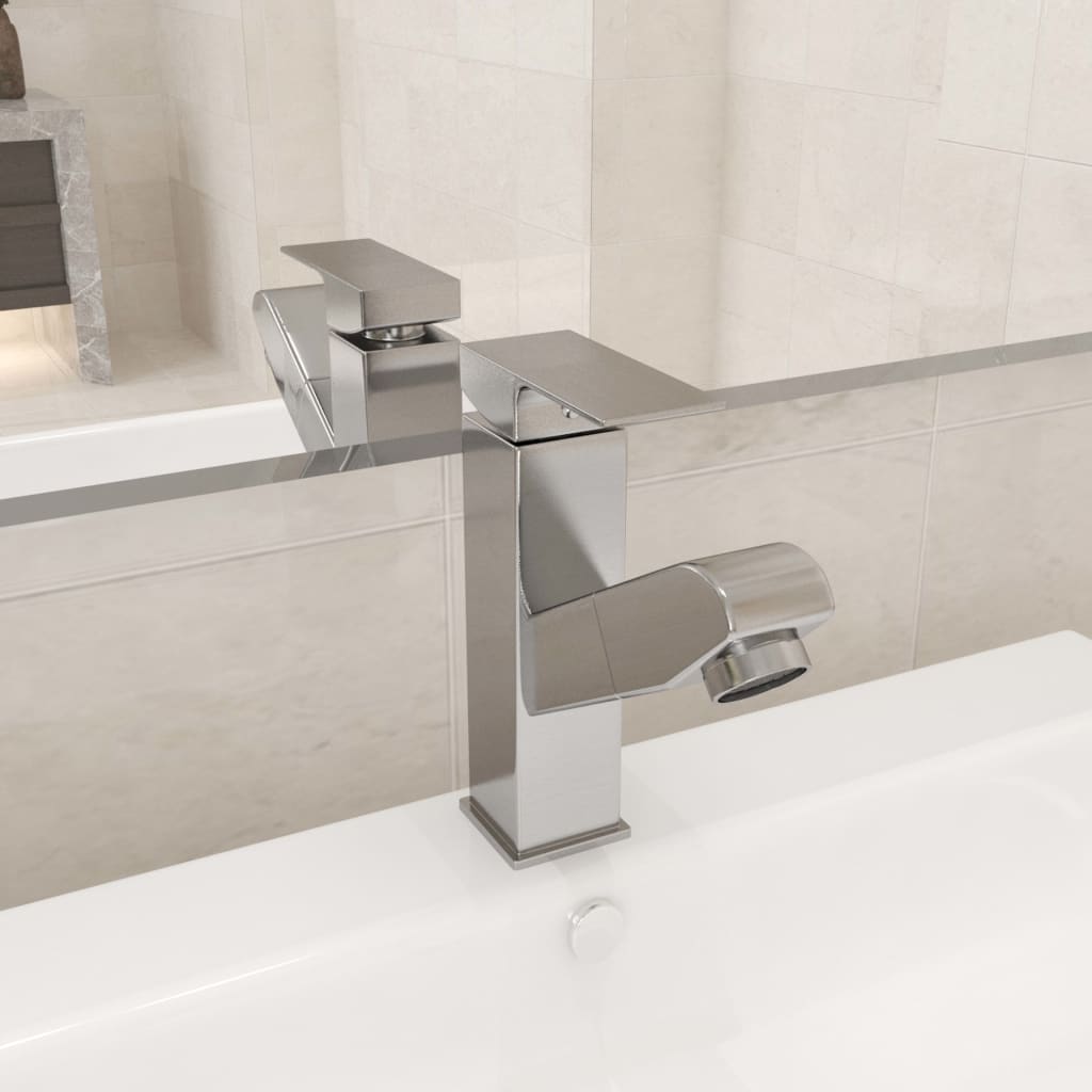 Badrumsblandare med utdragbar pip silver 157x172 mm