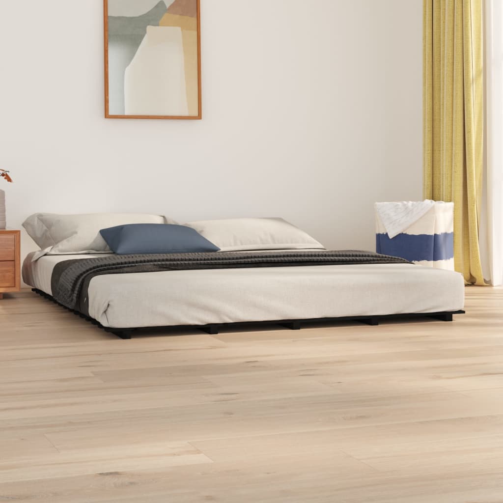 Sängram svart 200x200 cm massiv furu