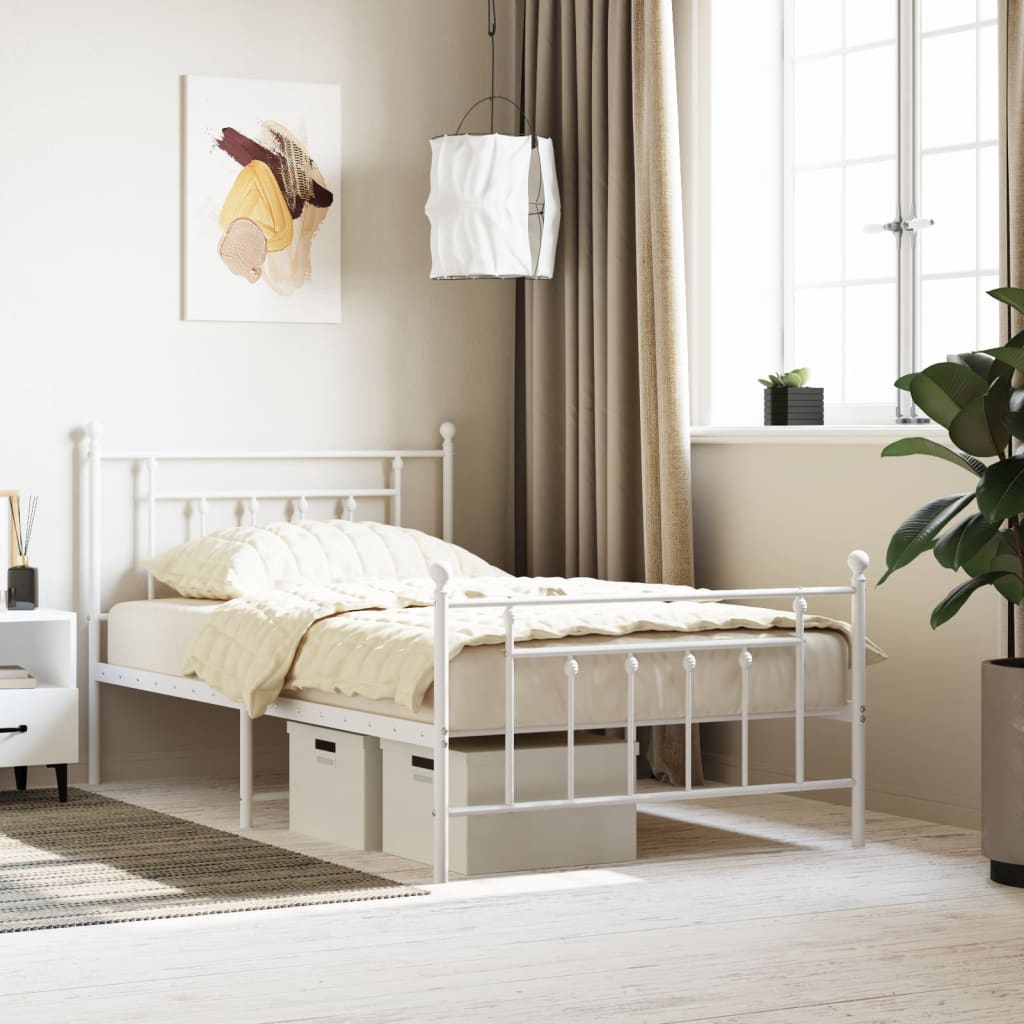 Sängram med huvudgavel och fotgavel vit metall 107x203 cm