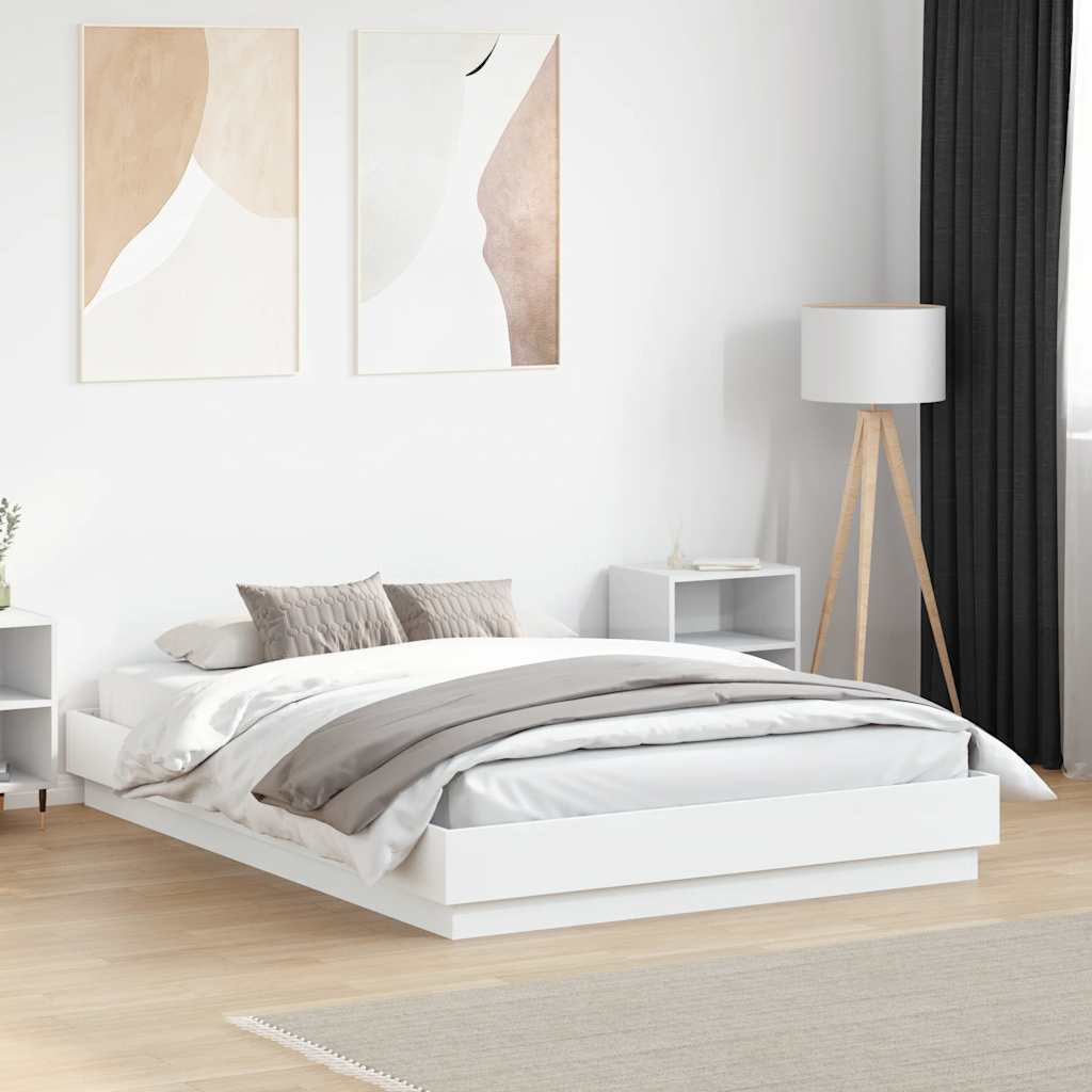 Sängram vit 140x190 cm konstruerat trä