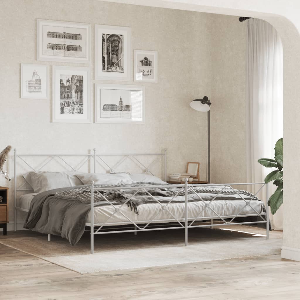 Sängram med huvudgavel och fotgavel vit metall 193x203 cm