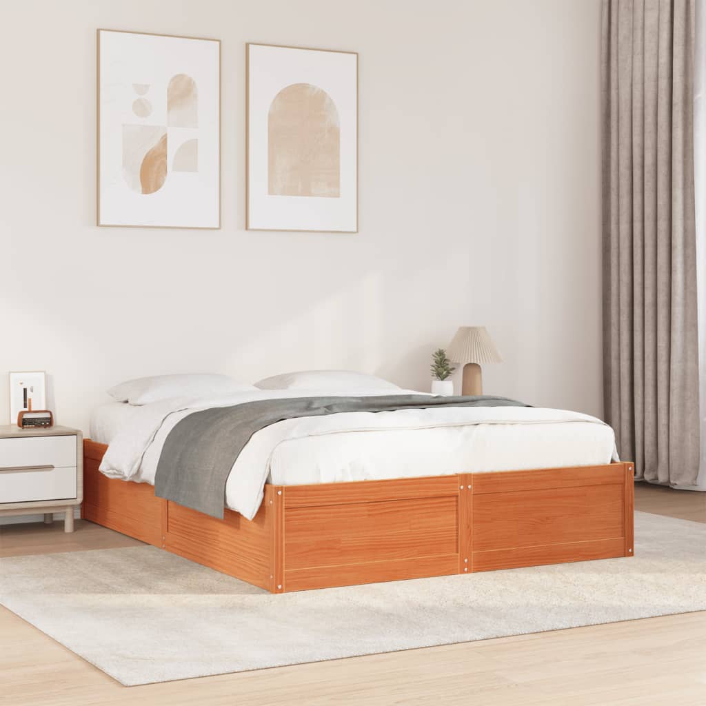Sängram utan madrass vaxbrun 140x190 cm massiv furu