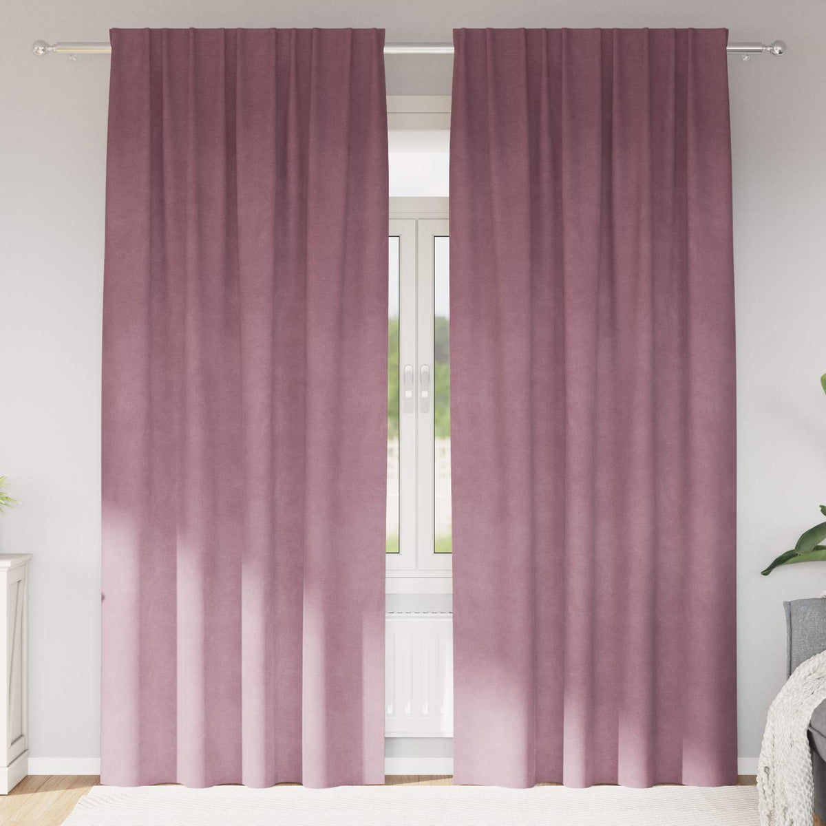Gardiner 2 st Mörkrosa 140 x 245 cm Sammet