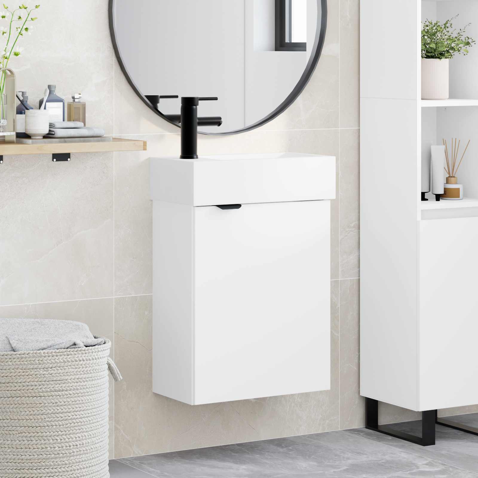 Badrumsspegel med kran Vit 45,5 x 22,5 x 84 cm