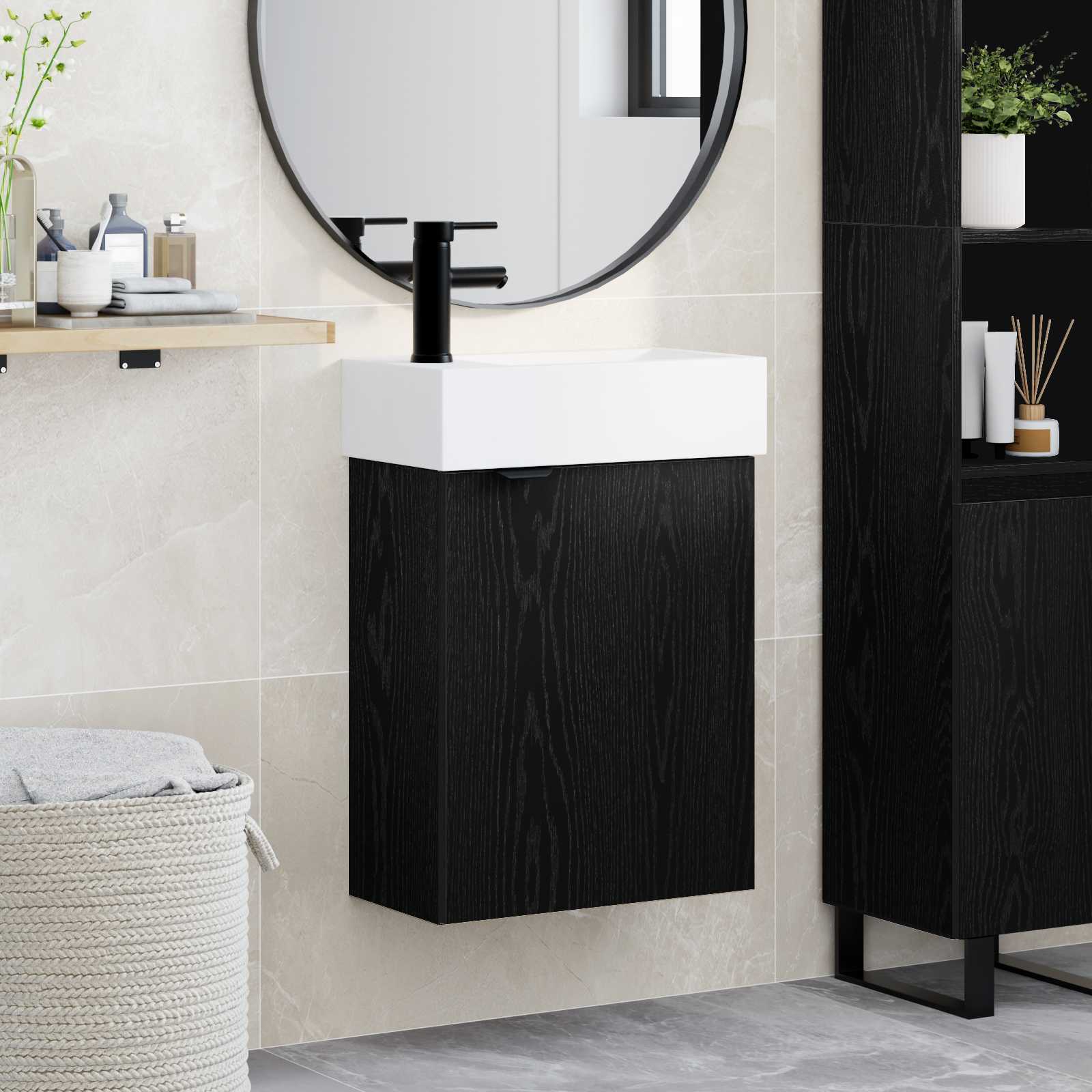 Badrumsspegel med kran Svart ek 45,5 x 22,5 x 84 cm