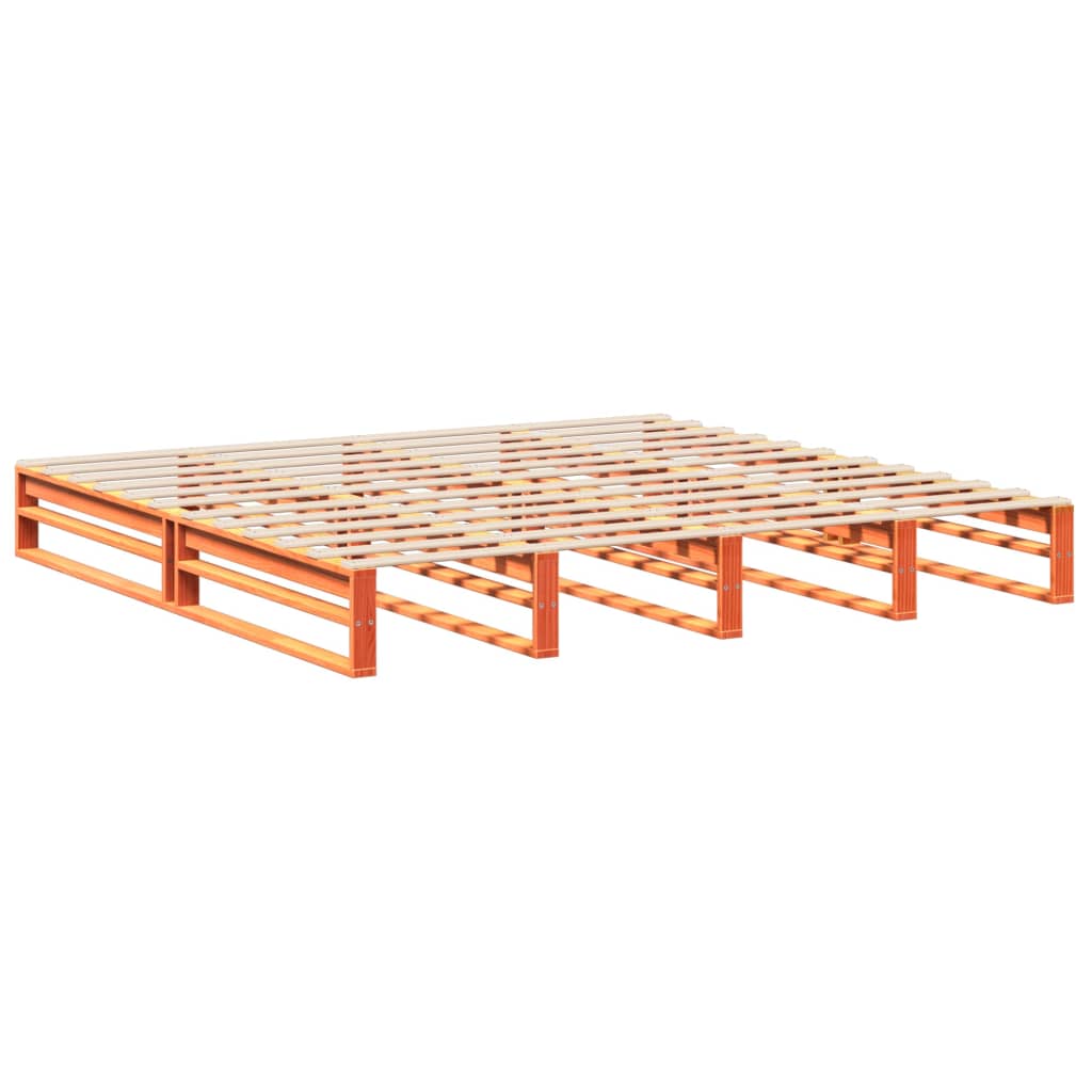 Sängram utan madrass vaxbrun 200x200 cm massiv furu