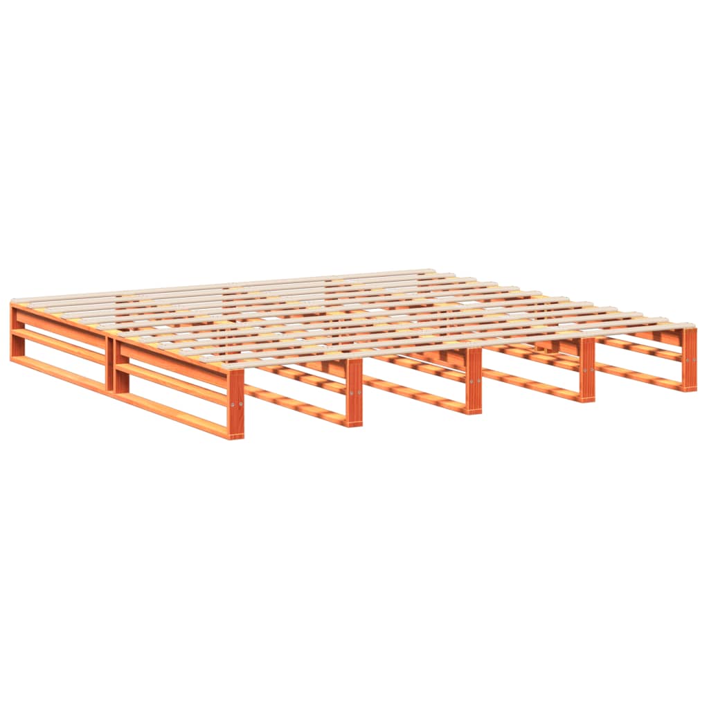 Sängram utan madrass vaxbrun 200x200 cm massiv furu