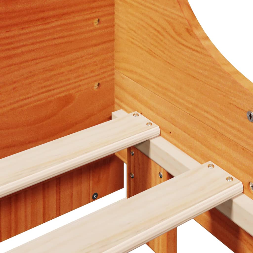 Säng med bokhylla utan madrass vaxbrun 140x190 cm massiv trä