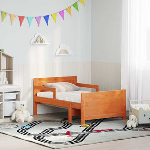 Sängram med madrass med huvudgavel Brun 80 x 200 cm Massiv furu